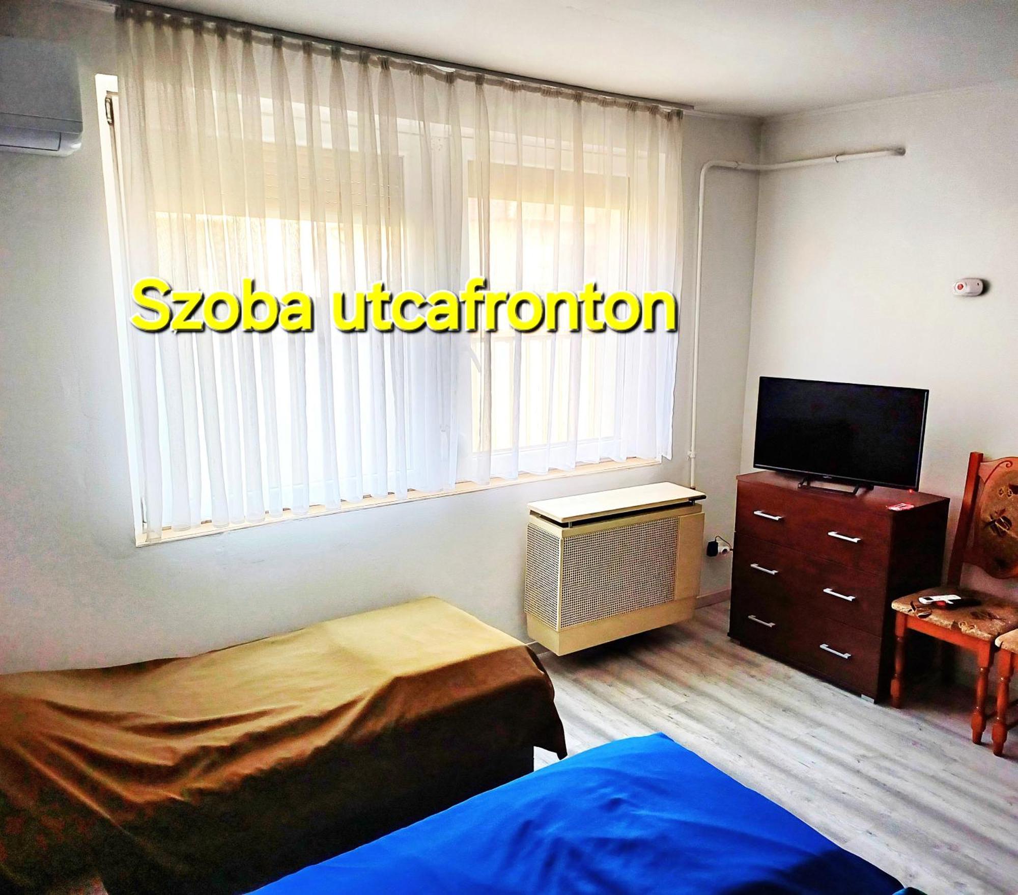 Kiss-Szollosi Vendeghaz Debrecen Exteriör bild